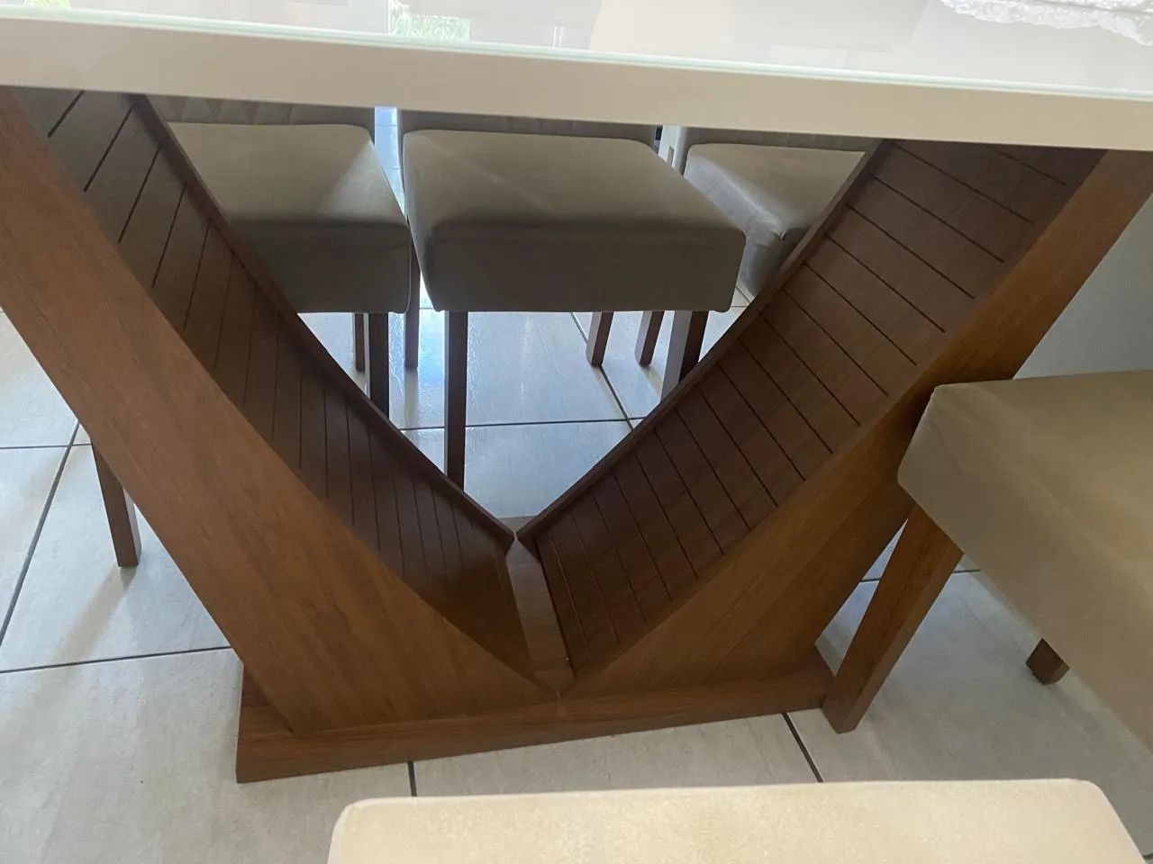 Mesa 6 cadeiras em bom estado  - Foto 3