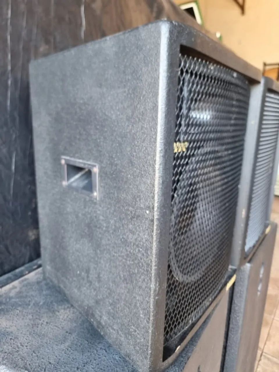 Caixas passivas Trapezoidais Gradus 12"Eros com cornetas Titanium Snake e divisores de fre - Foto 3