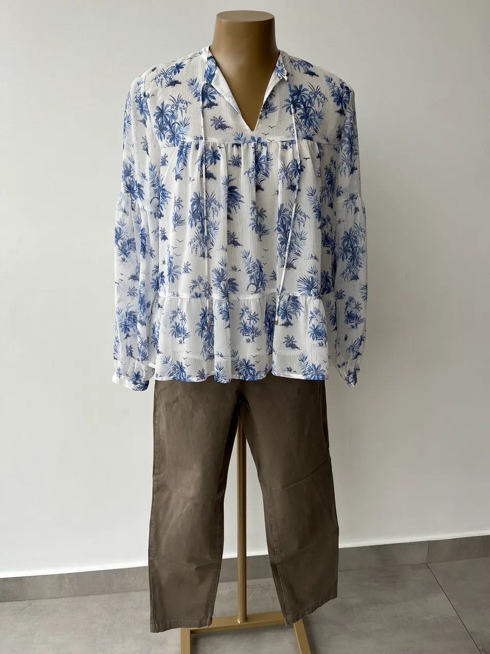 Bata Tommy Hilfiger (comprada nos EUA) - Foto 2