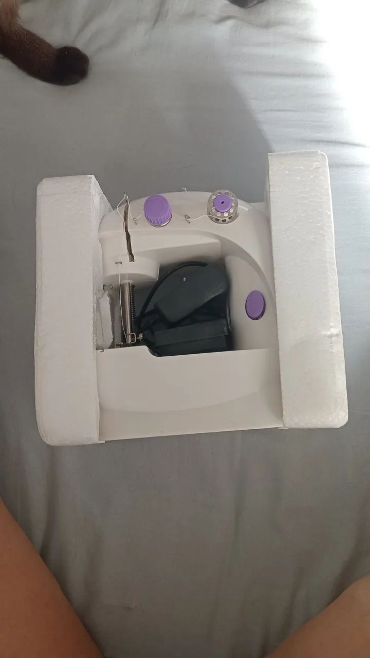 Mini Máquina de costura  - Foto 3