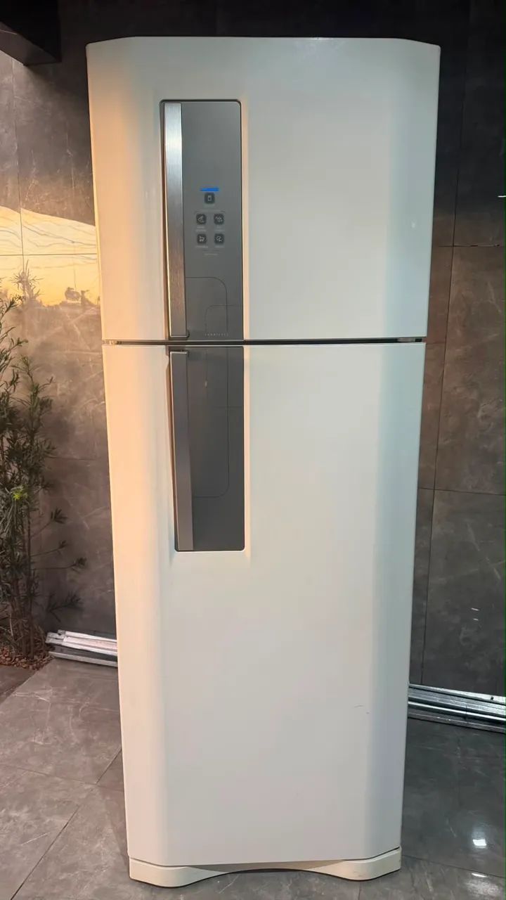 Geladeira Eletrolux Duplex Fros Fre 450 litros funcionando perfeitamente  - Foto 3