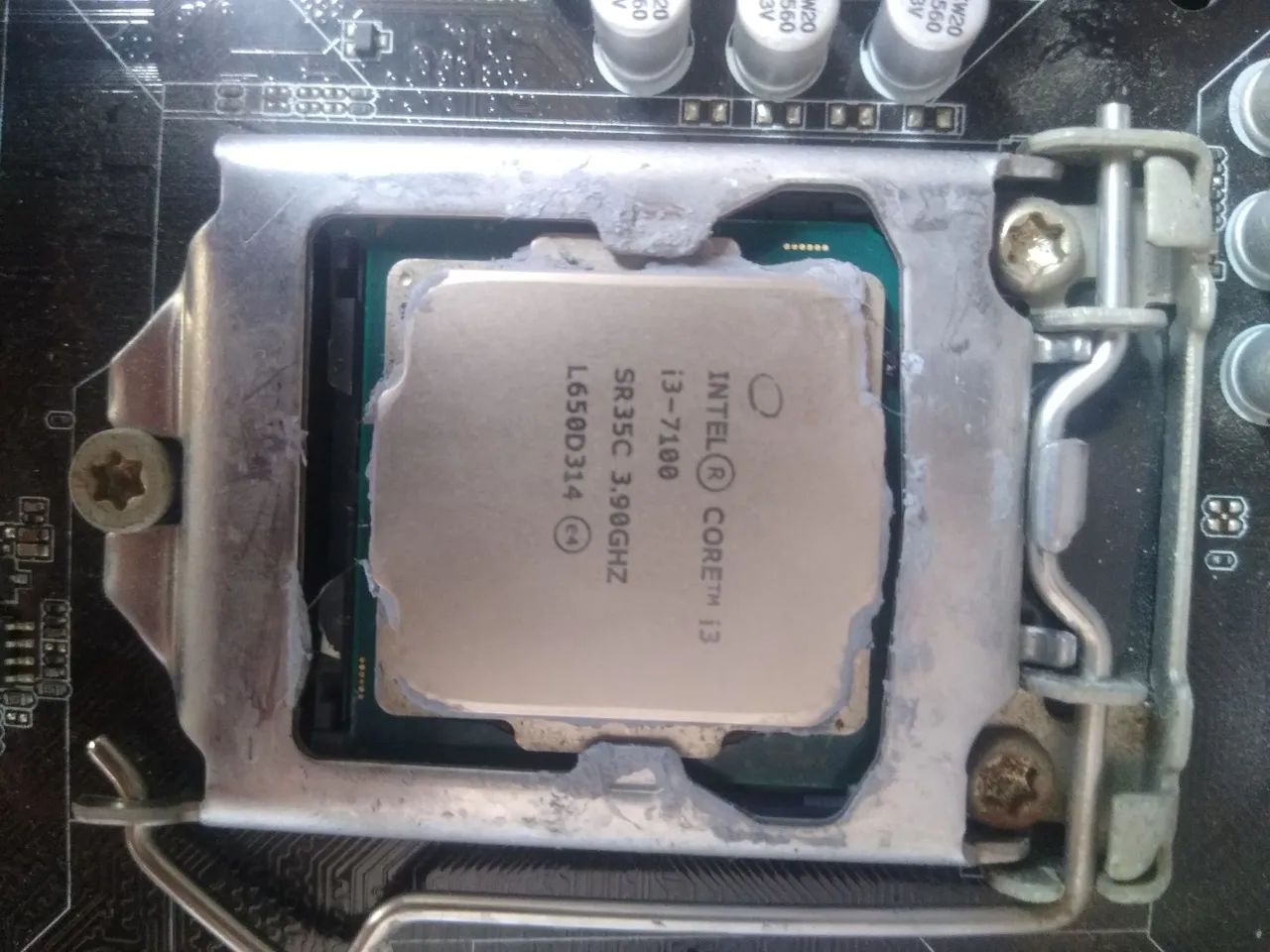 VENDO PLACA MÃE E PROCESSADOR,AMBOS FUNCIONANDO PERFEITAMENTE. - Foto 2