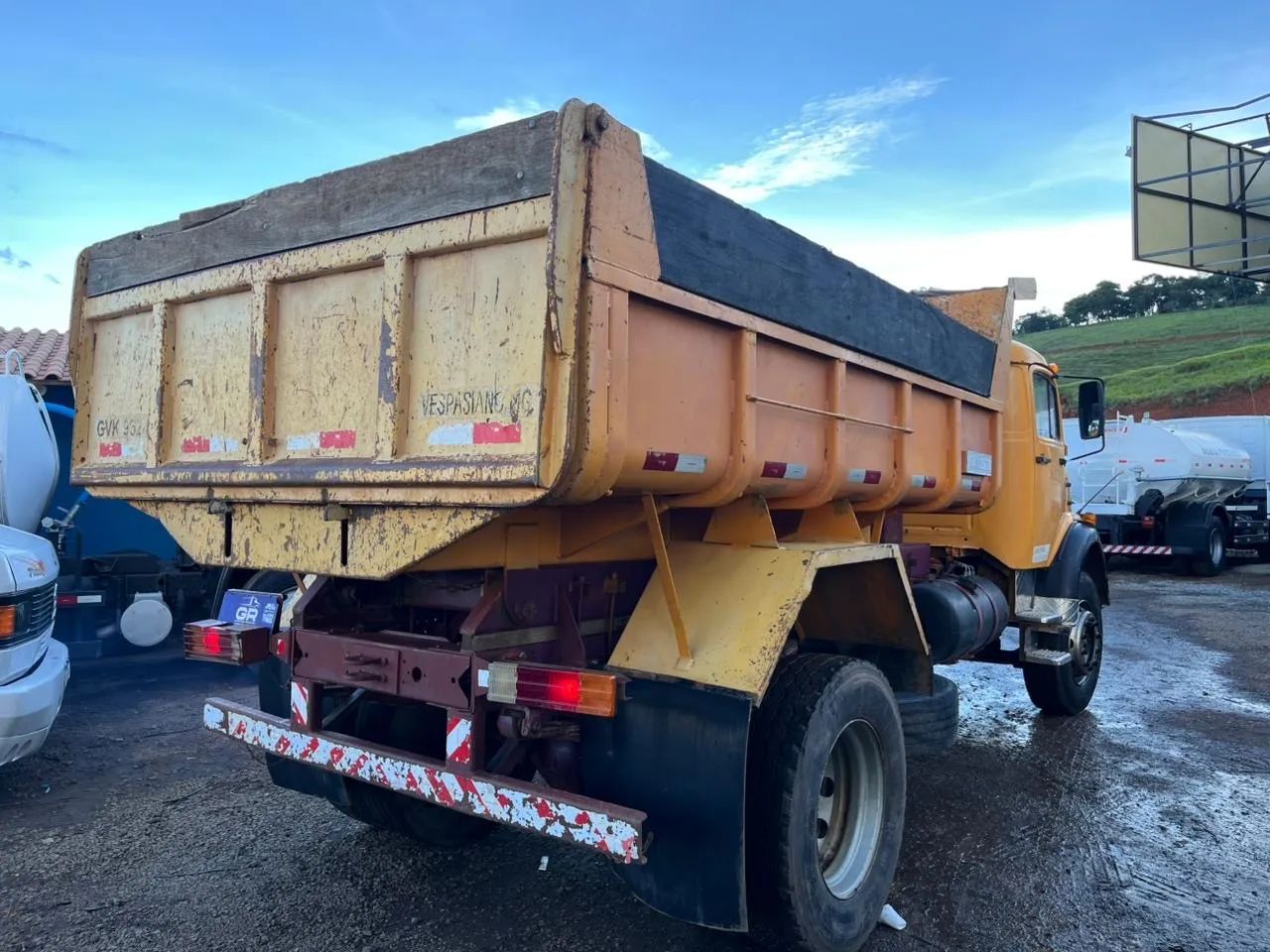 CAMINHÃO MB 1513 CAÇAMBA TOCO ROSSETTI  - Foto 4
