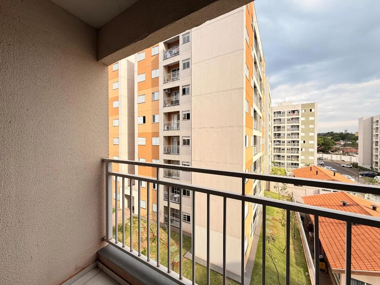 Apartamento para alugar em Maringá, Jardim Tropical, com 2 quartos, com 45.33 m² - Foto 4