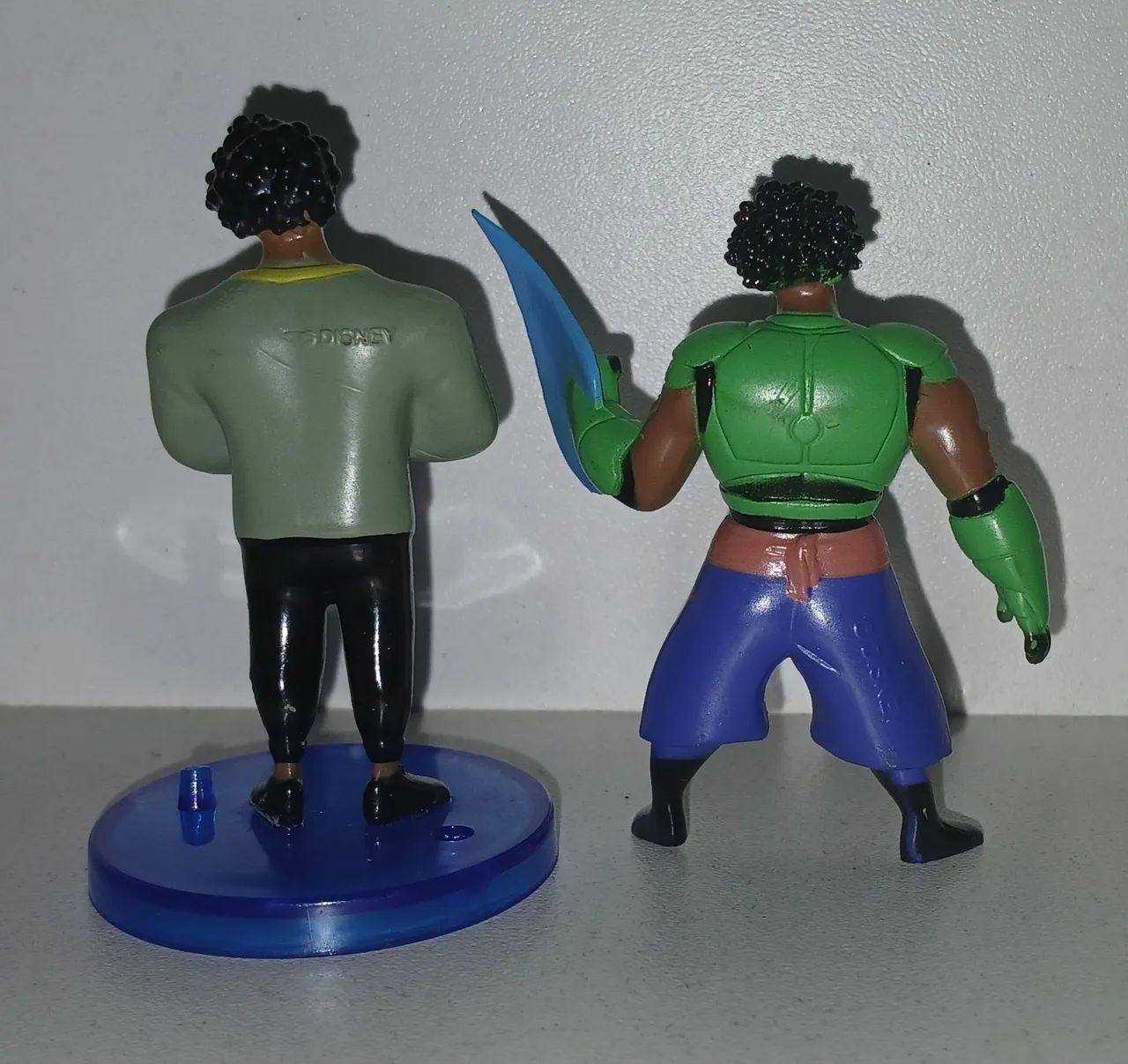 LOTE 2 BONECOS ACTION FIGURES MINIATURAS OPERAÇÃO BIG HERO 6 WASABI - Foto 2