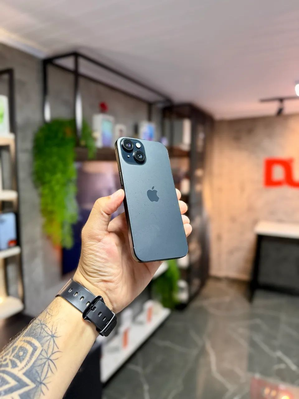 iPhone 15 128GB Preto