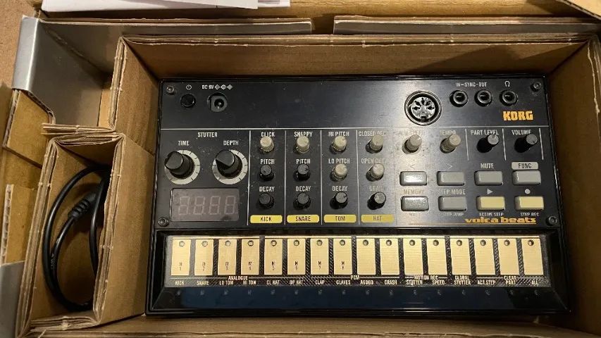 Drum Machine - Korg Volca Beats