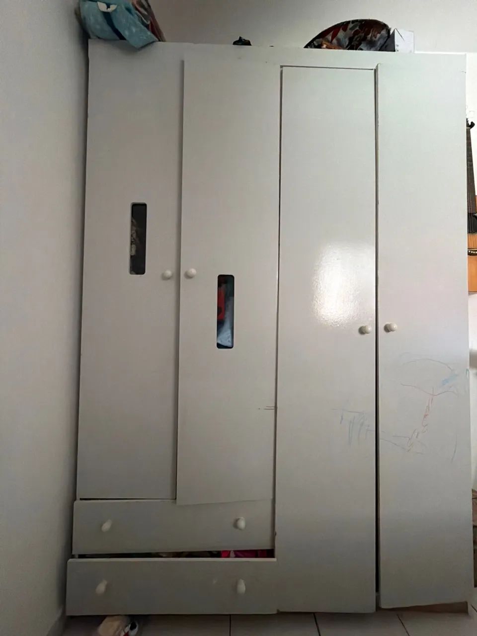 Guarda roupa 4 portas