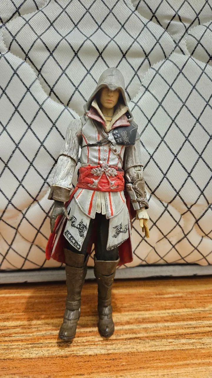 Action Figure Ezio Assassins Creed