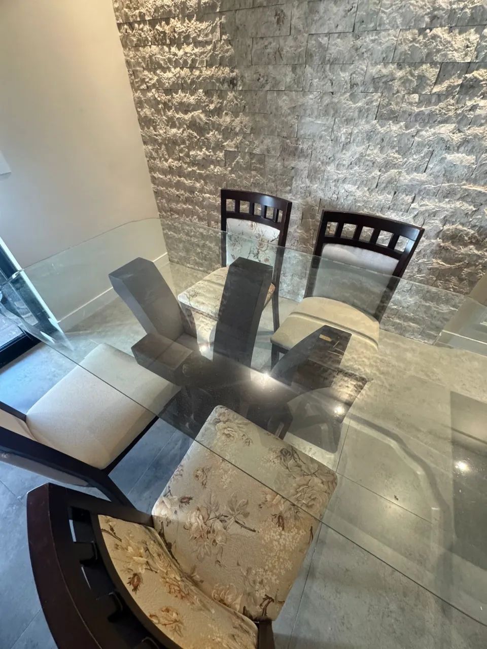 Mesa de jantar moderna em vidro - 6 lugares - Foto 3