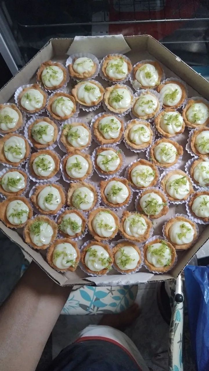 Doces e salgados para festas