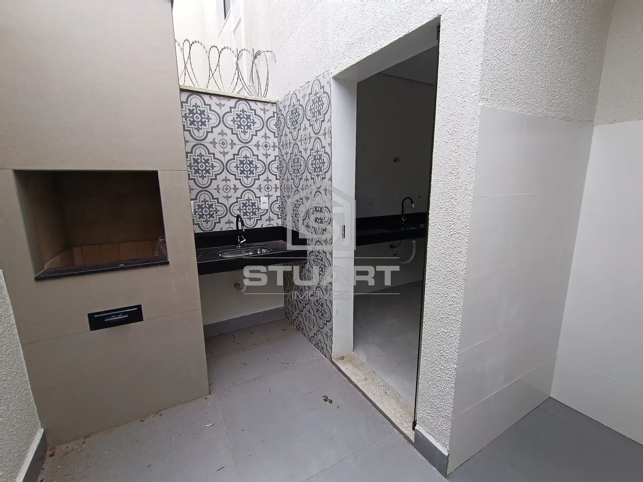 Casa com 2 suítes e 2 vagas no Planalto!! - Foto 5