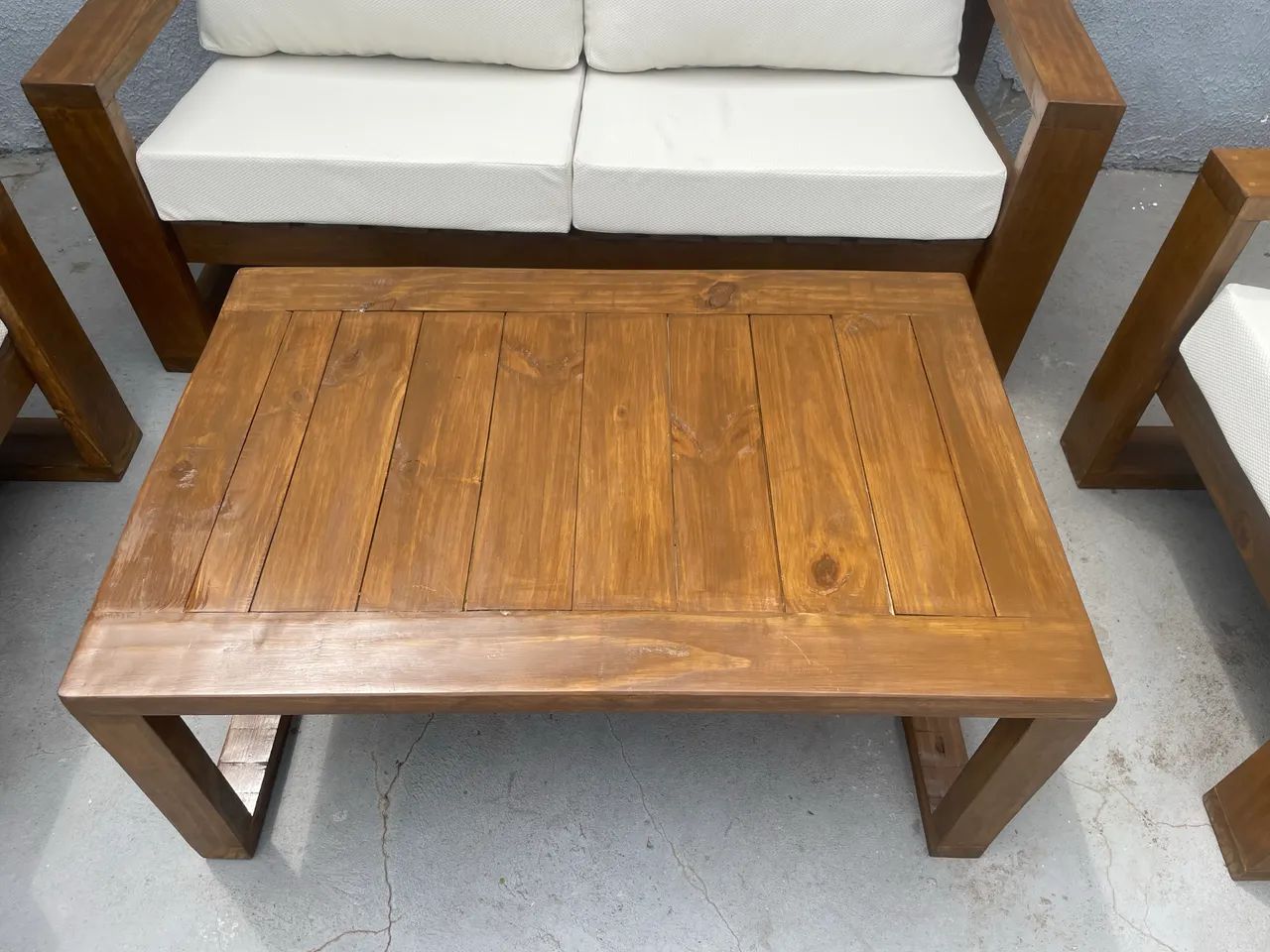 Conjunto Novo Madeira Maciça | Sofá + 2 Poltronas + Mesa - Estofado Náutico - Foto 5