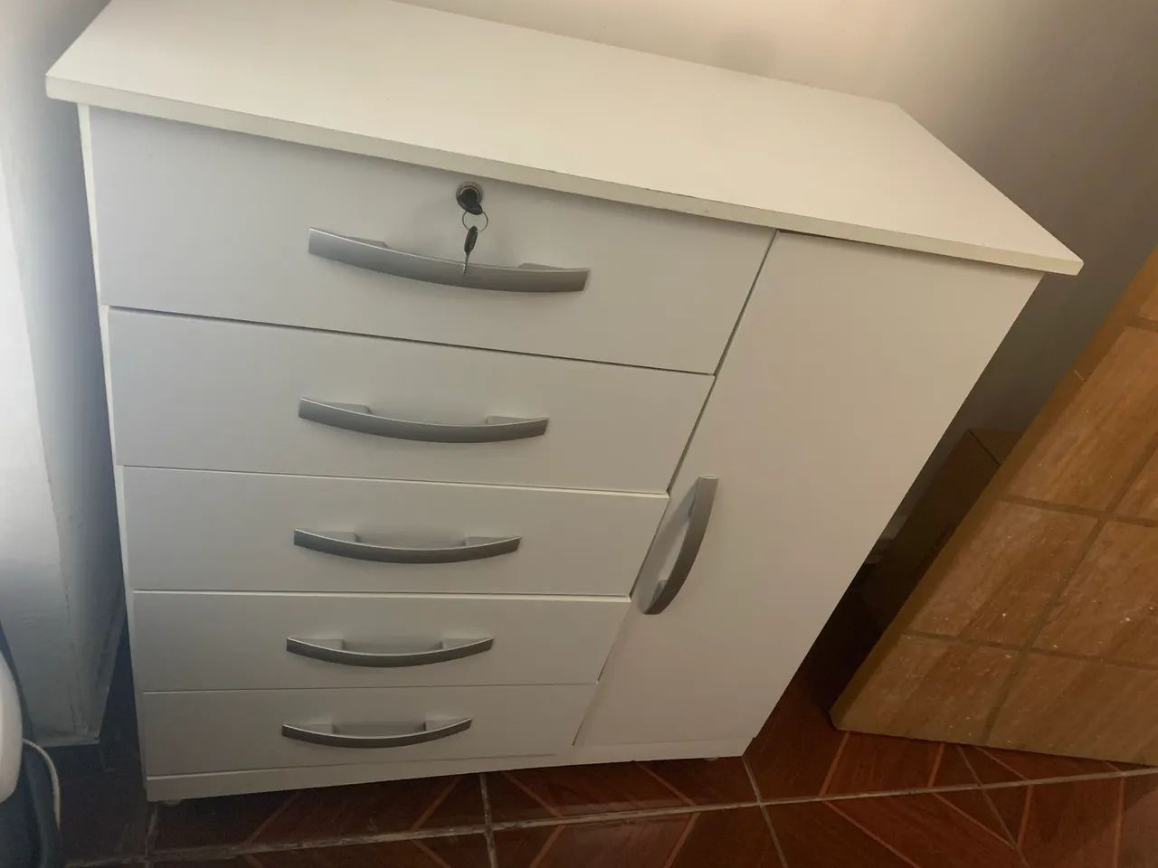 Cômoda com 5 gavetas - Foto 4