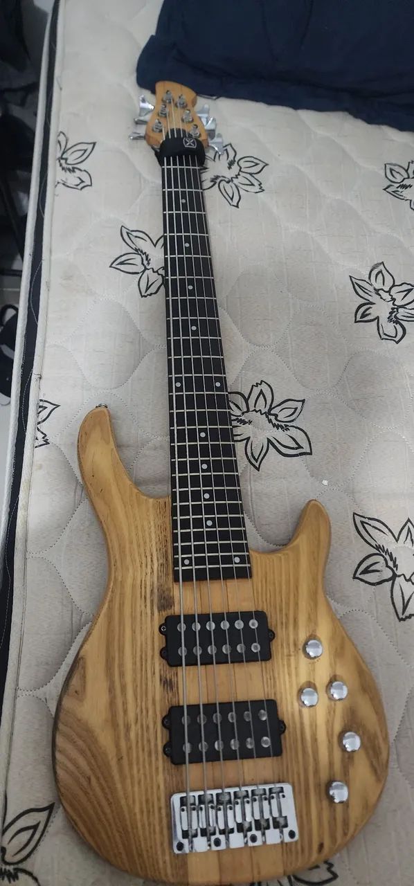 Contra Baixo Eagle 6 cordas