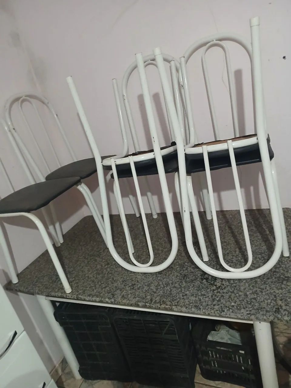 Vendo mesa de jantar 6 cadeiras  - Foto 2