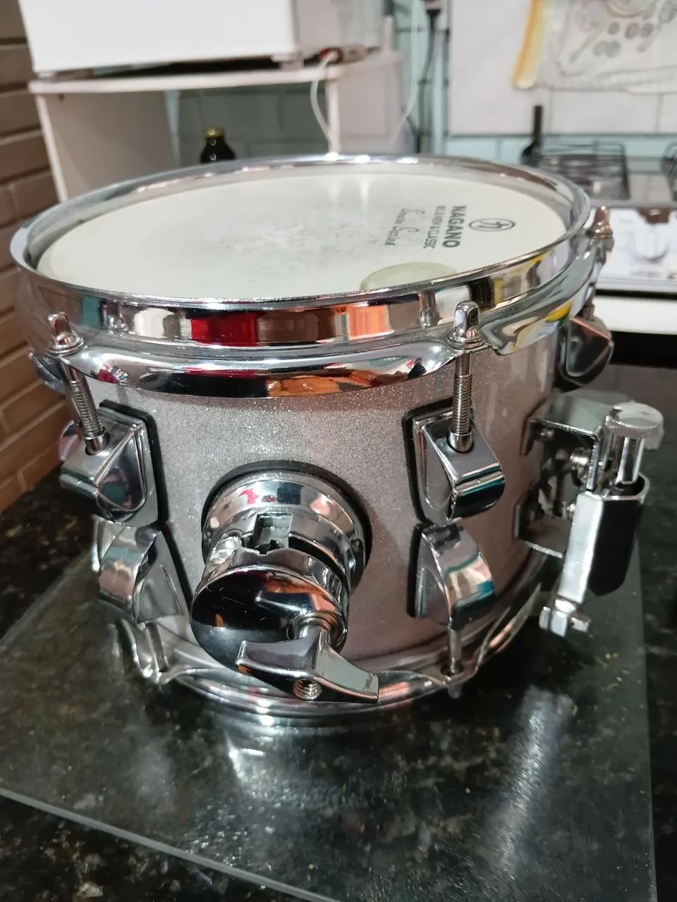 Caixa Nagano 8x6 Silver sparkle - Instrumentos musicais - Três
