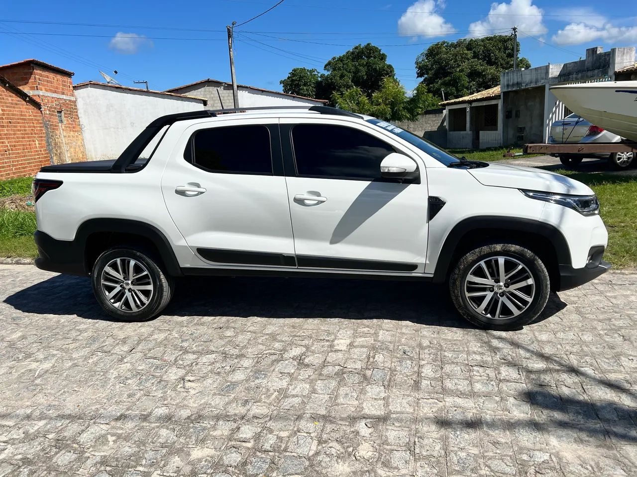 Fiat Strada Volcano 1.3 Flex 8V CD Aut. 2024 - Foto 3