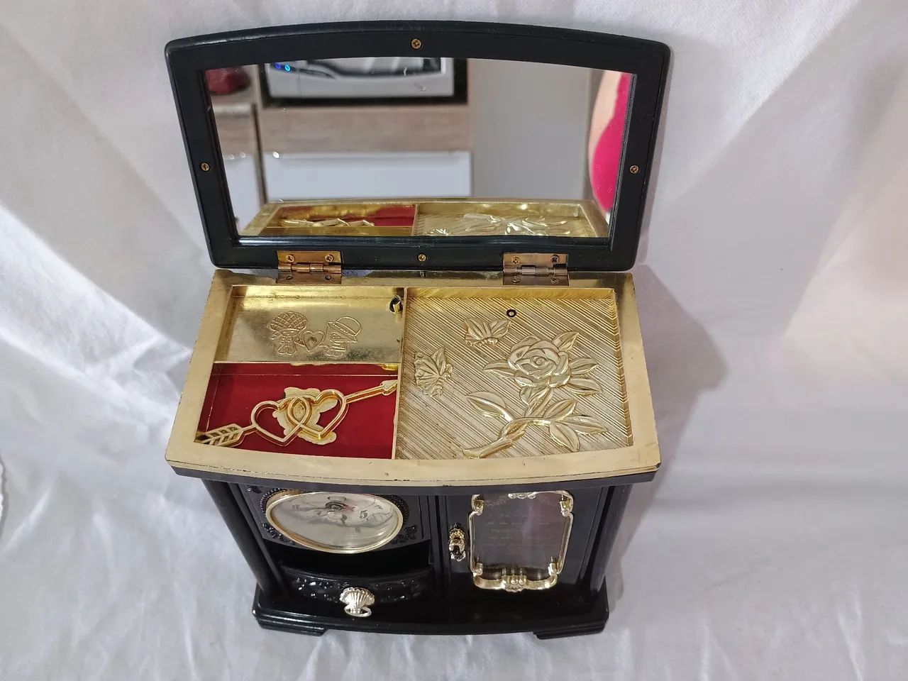 Caixa de música antiga para restauro. - Foto 3