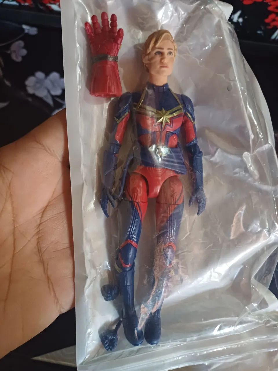 Capitã marvel legends usado  - Foto 5