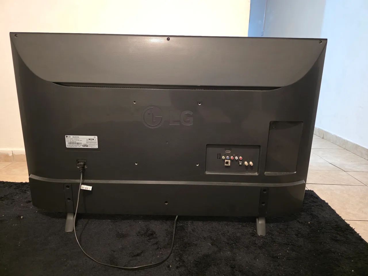 Tv LG 43 polegadas com defeito na tela - Foto 5