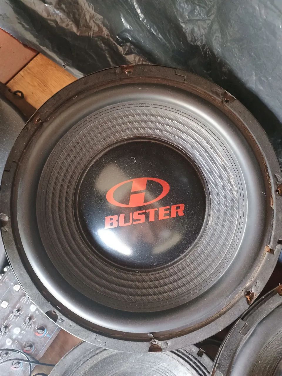 Subwoofer de 12 HBuster Killer 