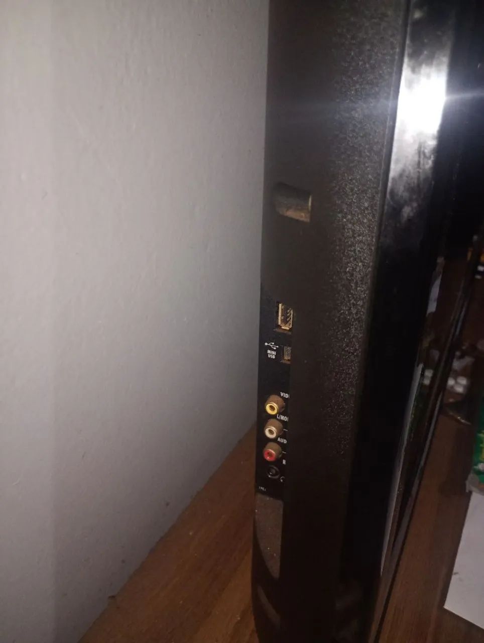 Tv Semp HDMI usada - Foto 3