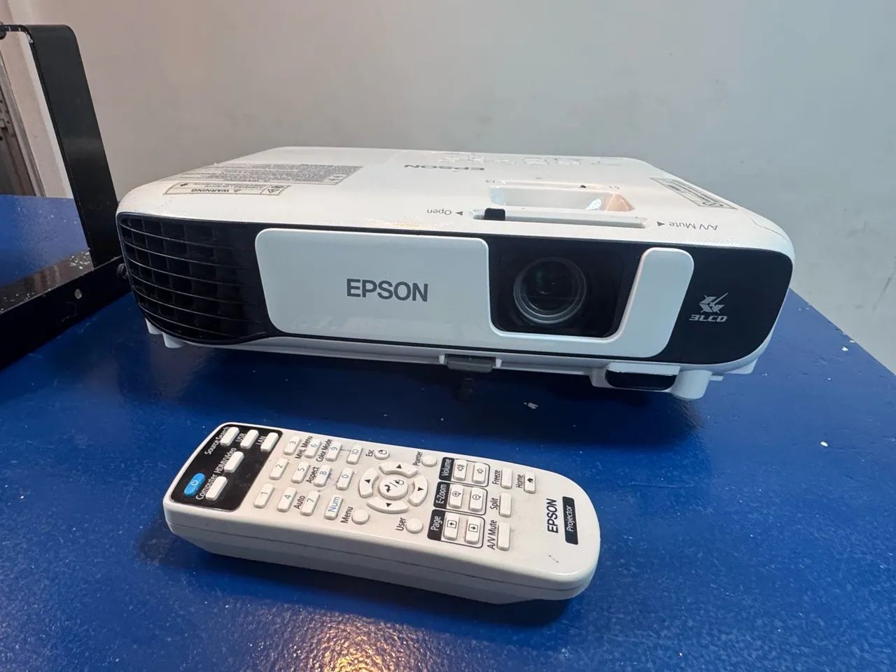 Projetor de imagem Epson S41+ - Foto 4