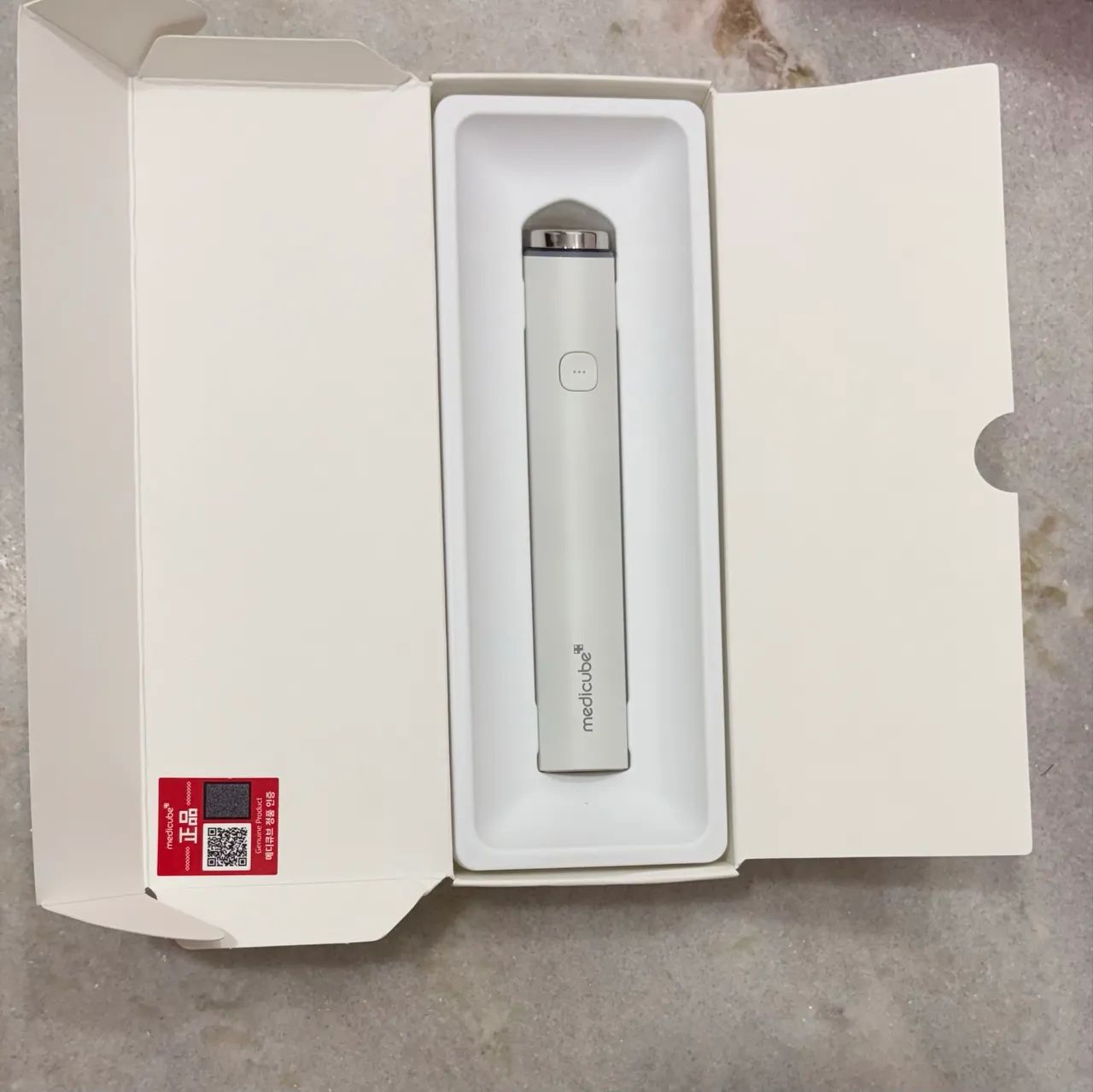 Medicube Booster Pro Mini Branco