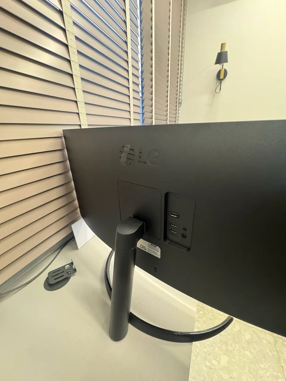 Monitor LG Ultrawide Curvo  - Foto 2