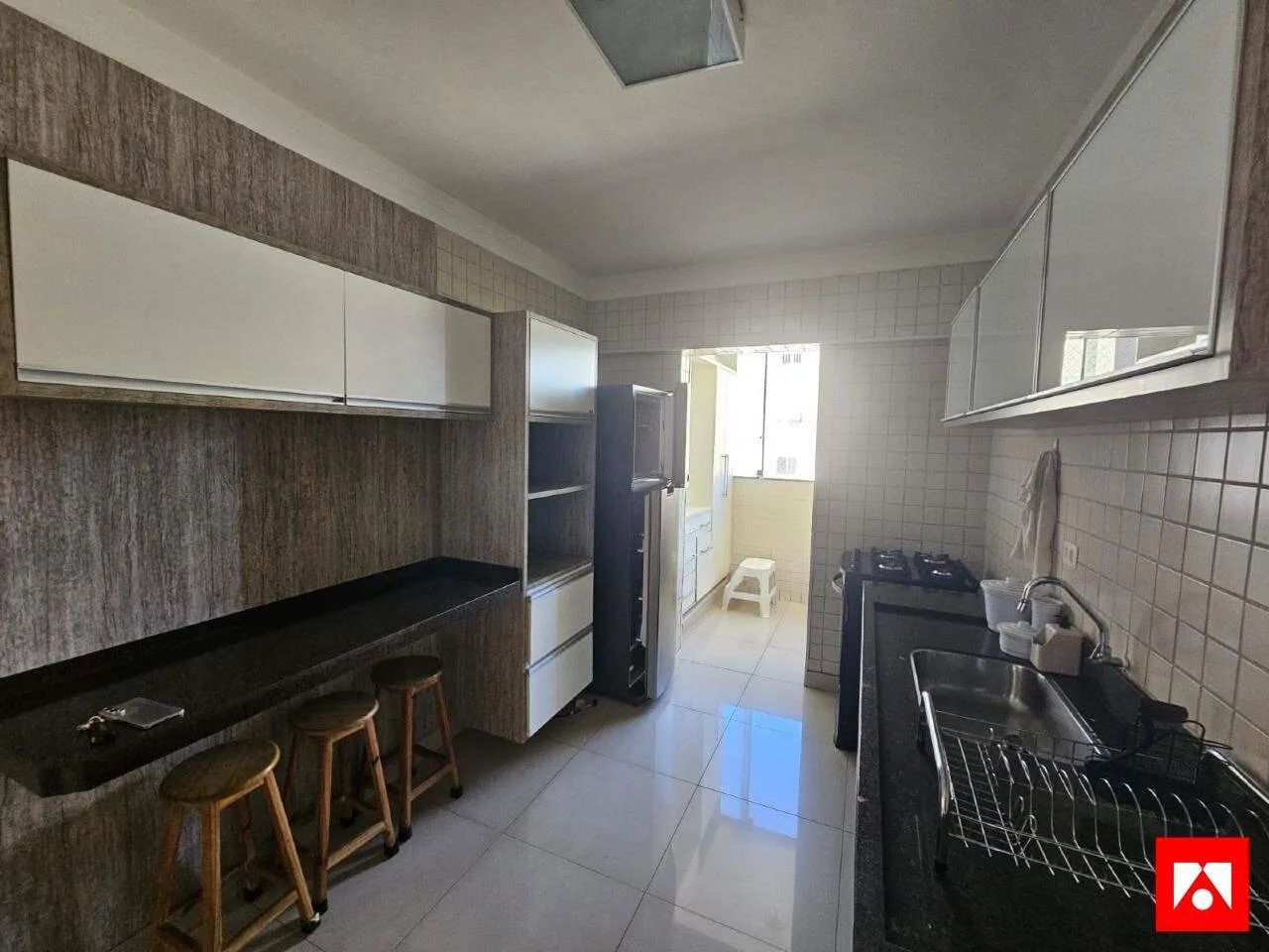 Apartamento com 3 quartos, 1 suíte e 2 vagas para locação no Edifício Guadalajara em Ameri - Foto 3
