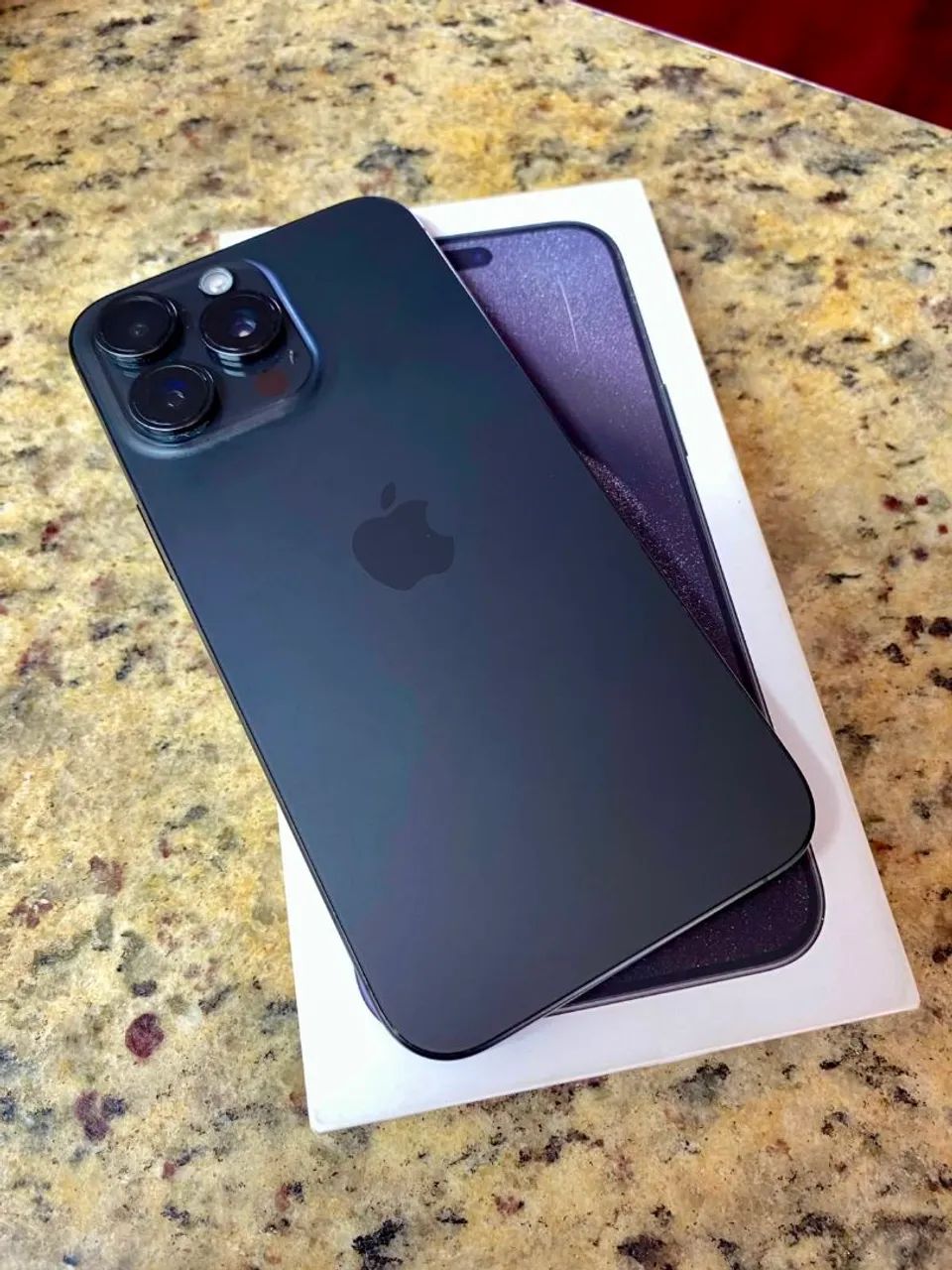 iPhone 15 Pro Max 256GB Preto