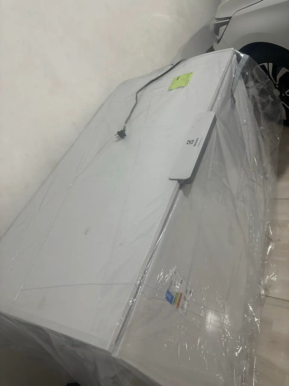 Vendo freezer Electrolux 400 lt  3.000