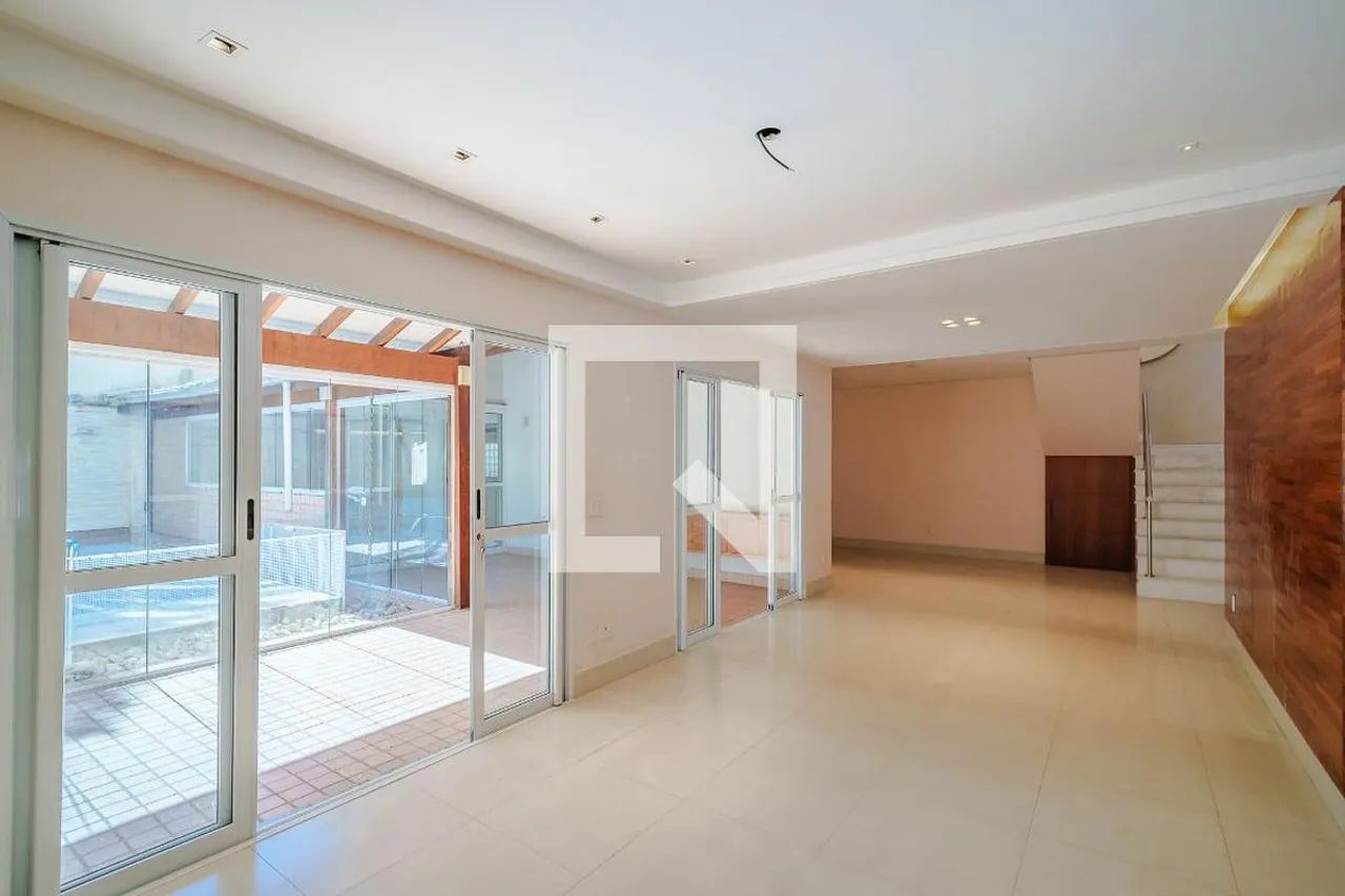 Casa à Venda - Parque dos Príncipes, 6 Quartos, 458 m2