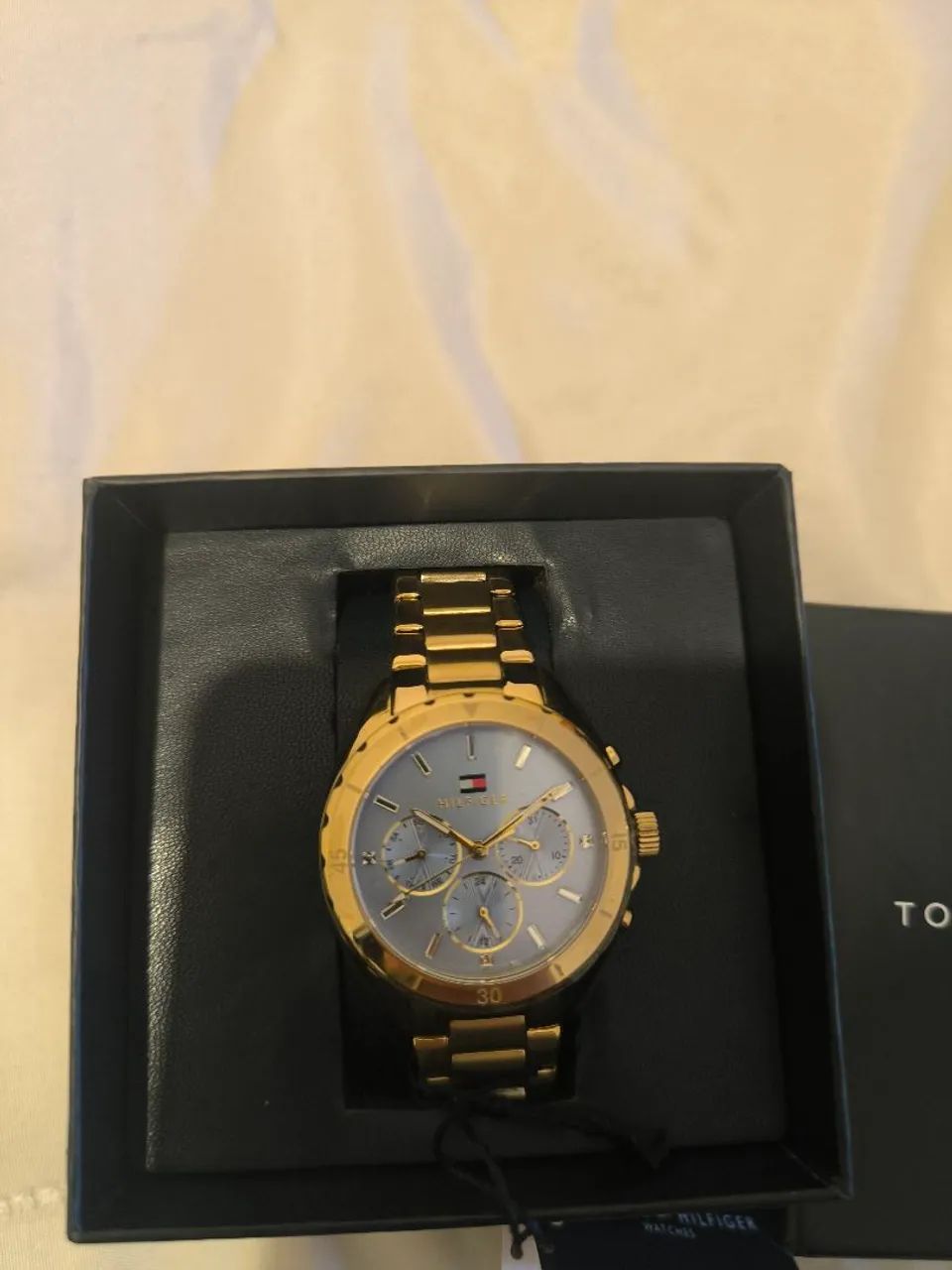 Vendo relógio Tommy Hilfiger modelo 1782783 para mulher - Foto 2