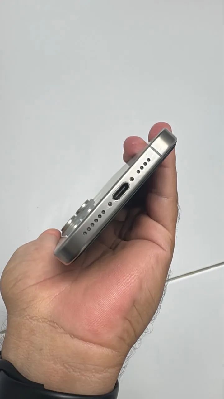 IPHONE 15 PRO MAX - Foto 4