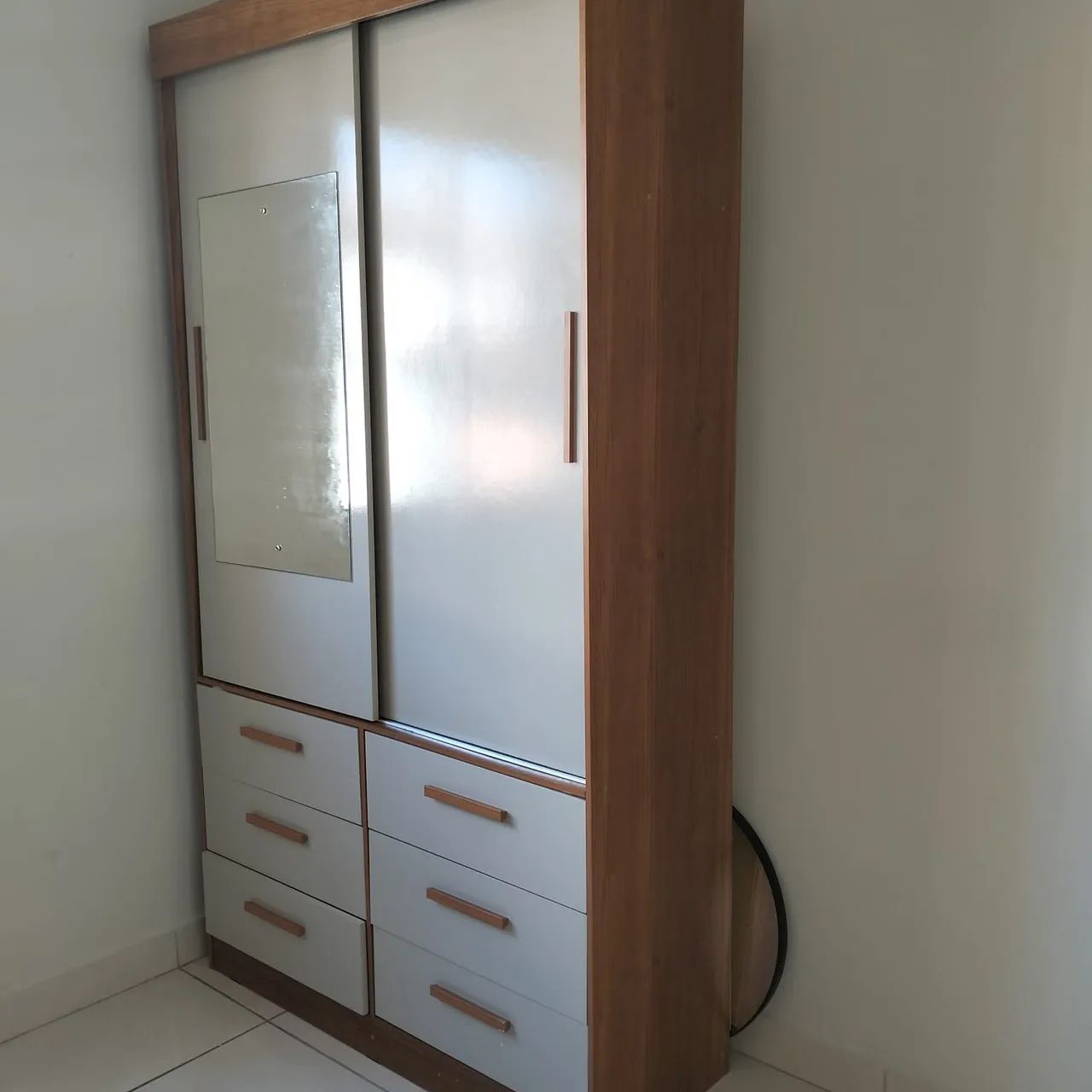 Guarda roupa