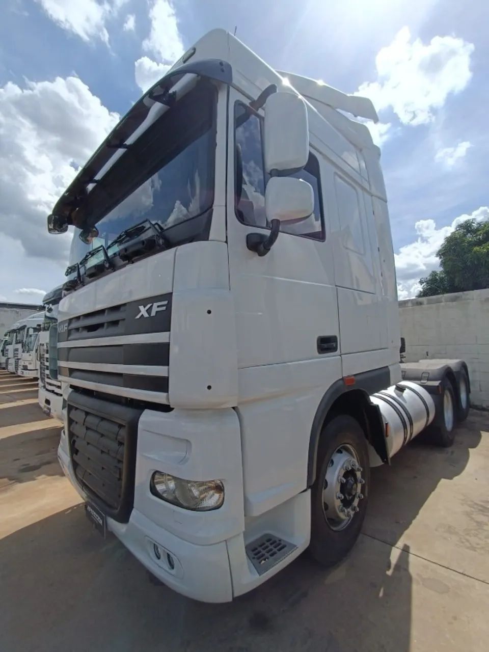 DAF XF105 460 ano 2017  6x2 - Foto 3