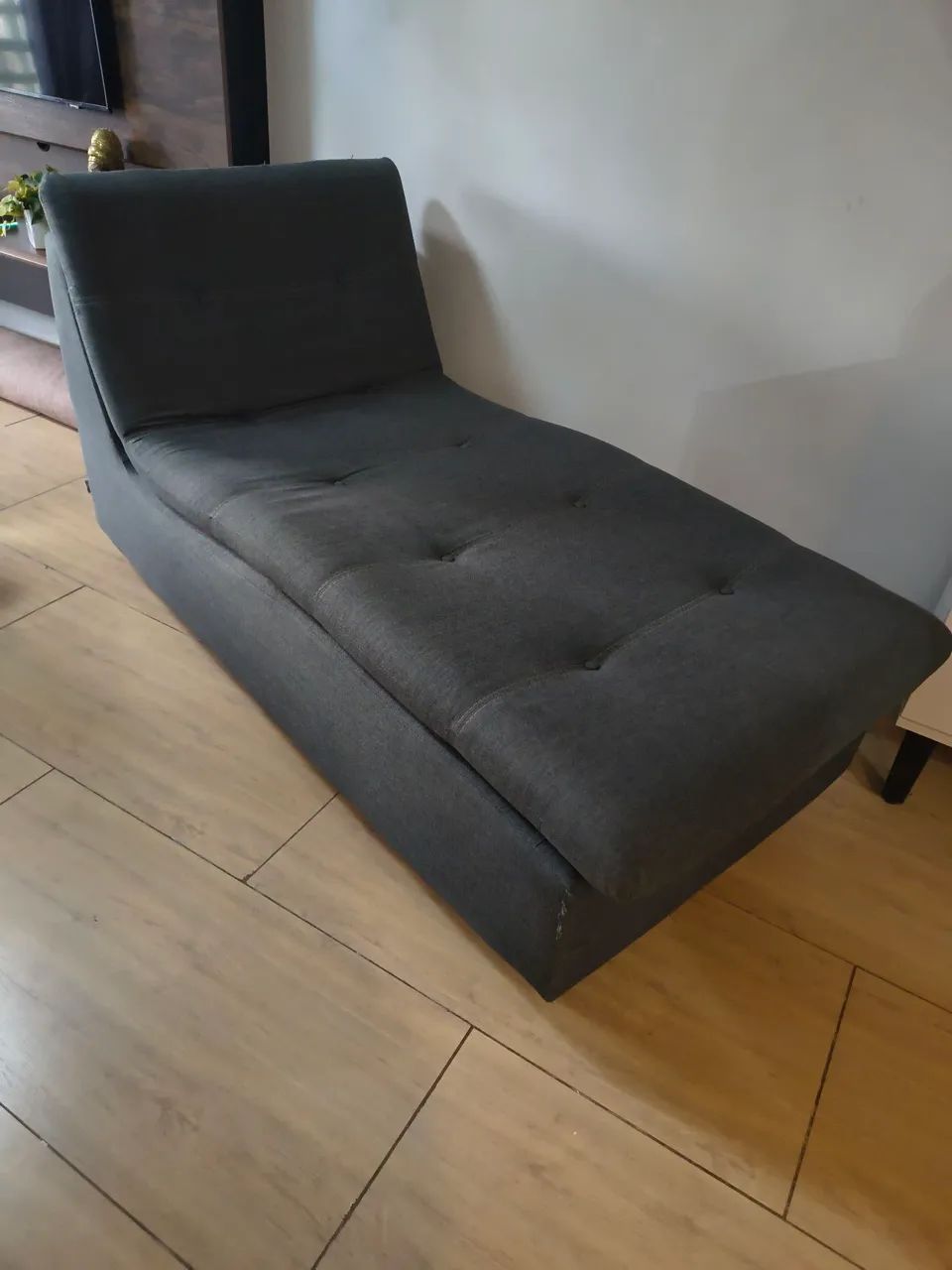 Sofá de descanso da marca tokestok