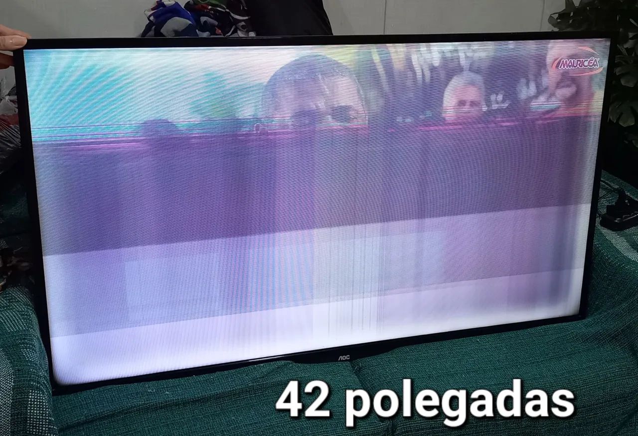 Tv 42 polegadas com defeito na imagem valor negociável 