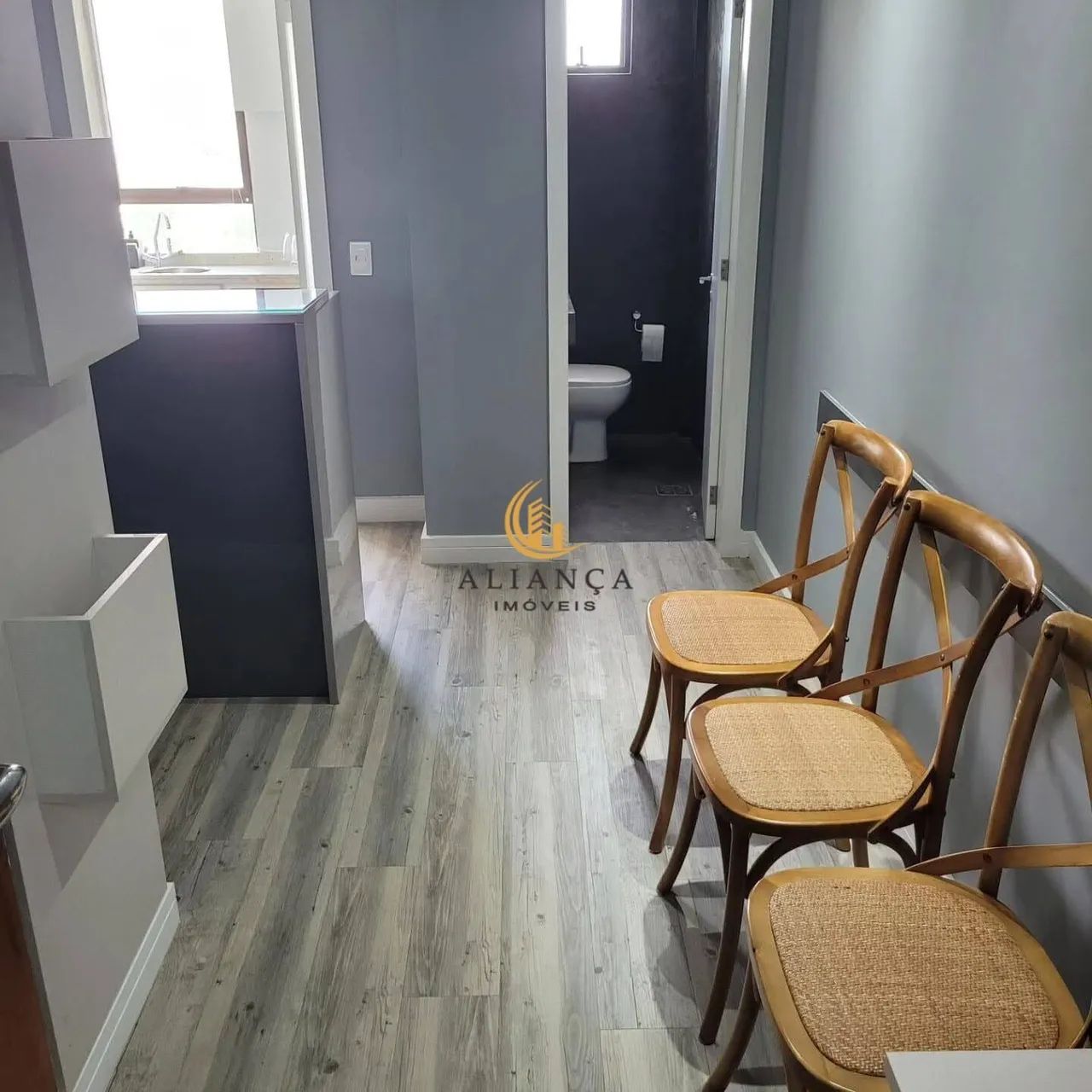 Sala comercial semi-mobiliada na Trindade em Florianópolis