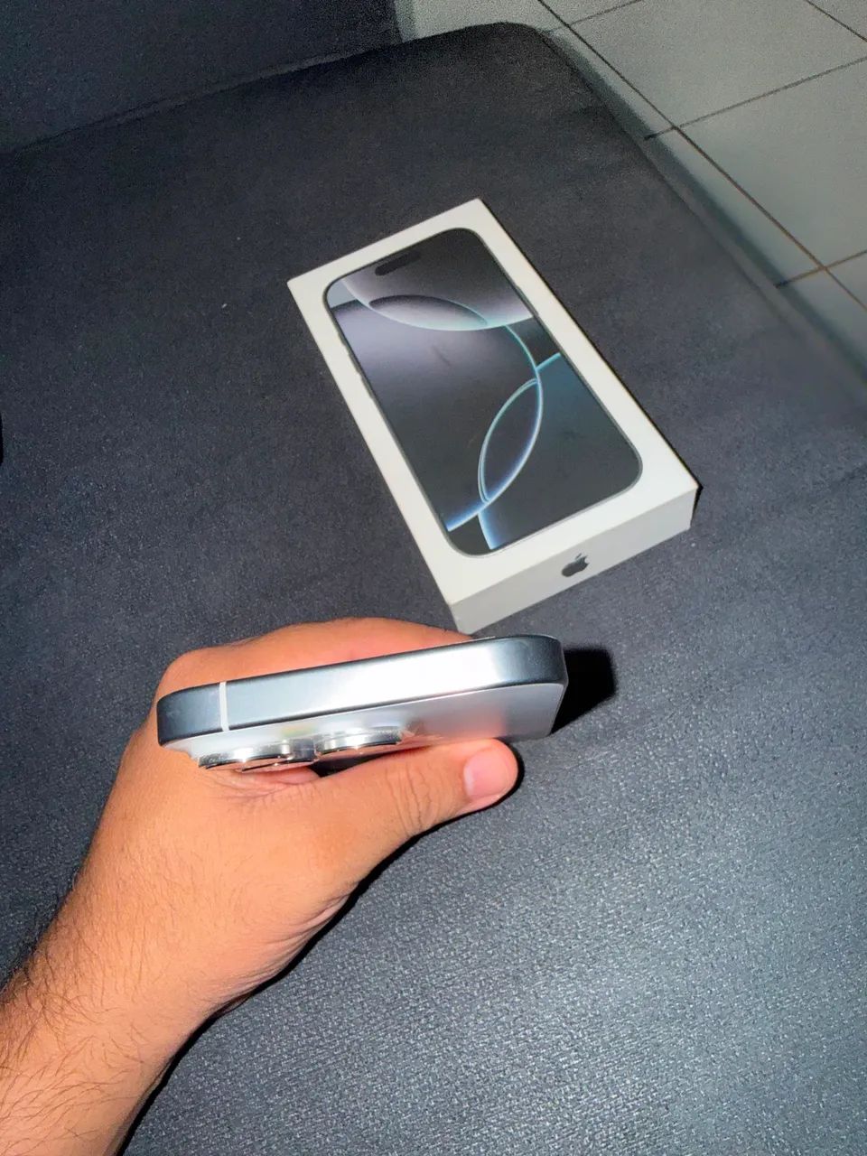 iPhone 16 pro 128gb - Foto 2