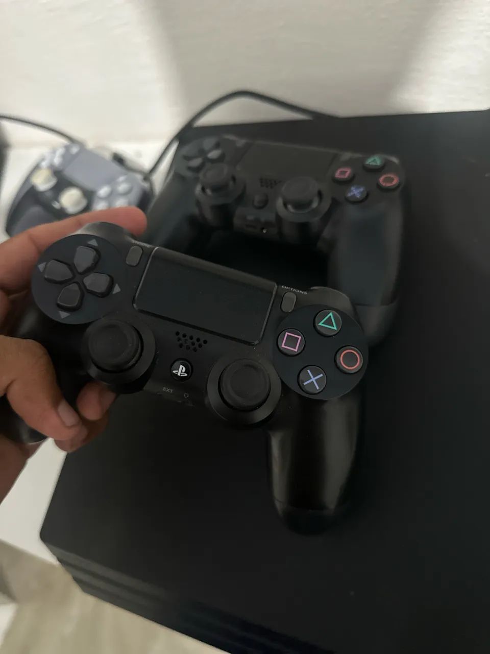 Ps4 pro 1TB - Foto 3
