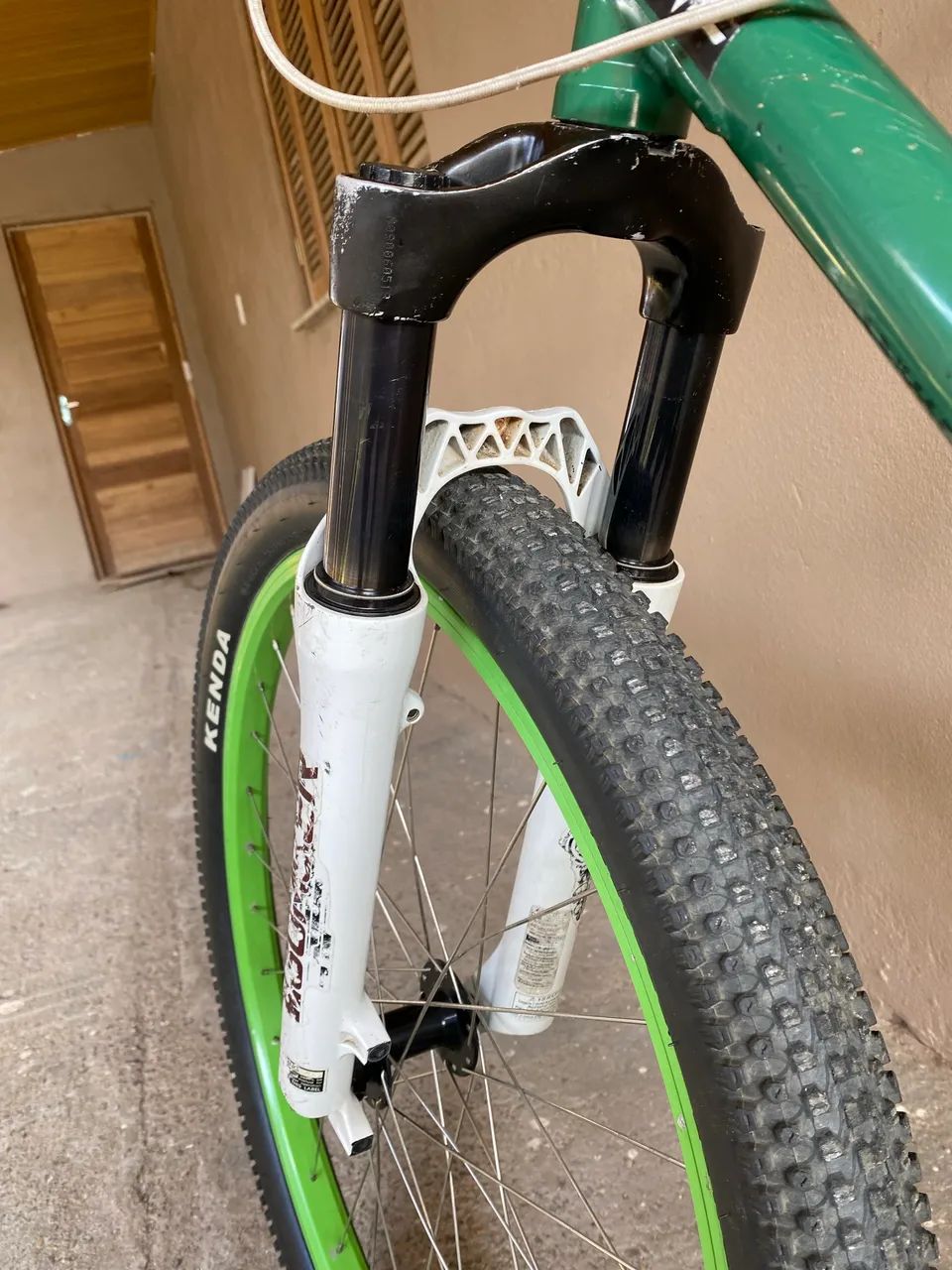 Marzocchi Bomber DJ3 - Acessórios de Ciclismo - Nova Hartz