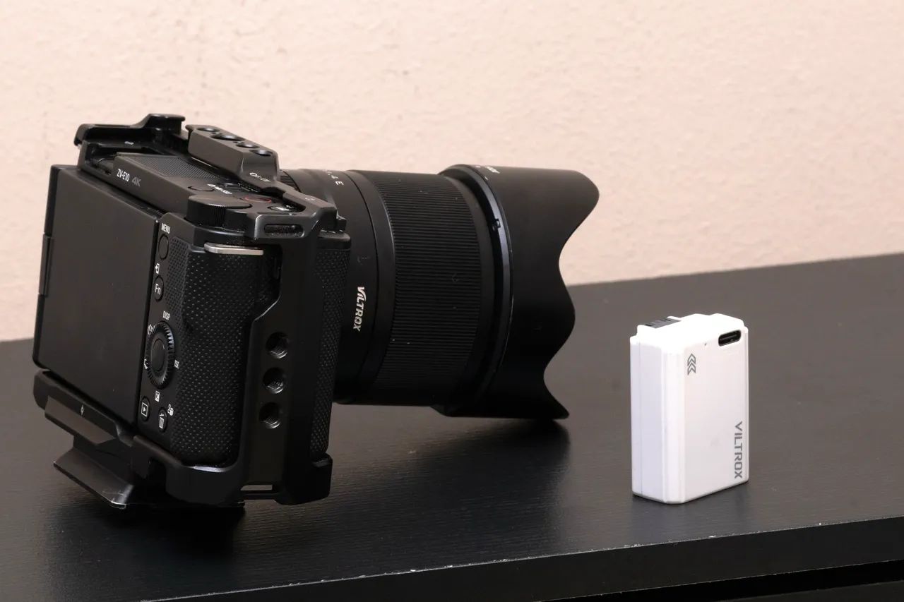 Vendo camera sony zve10 