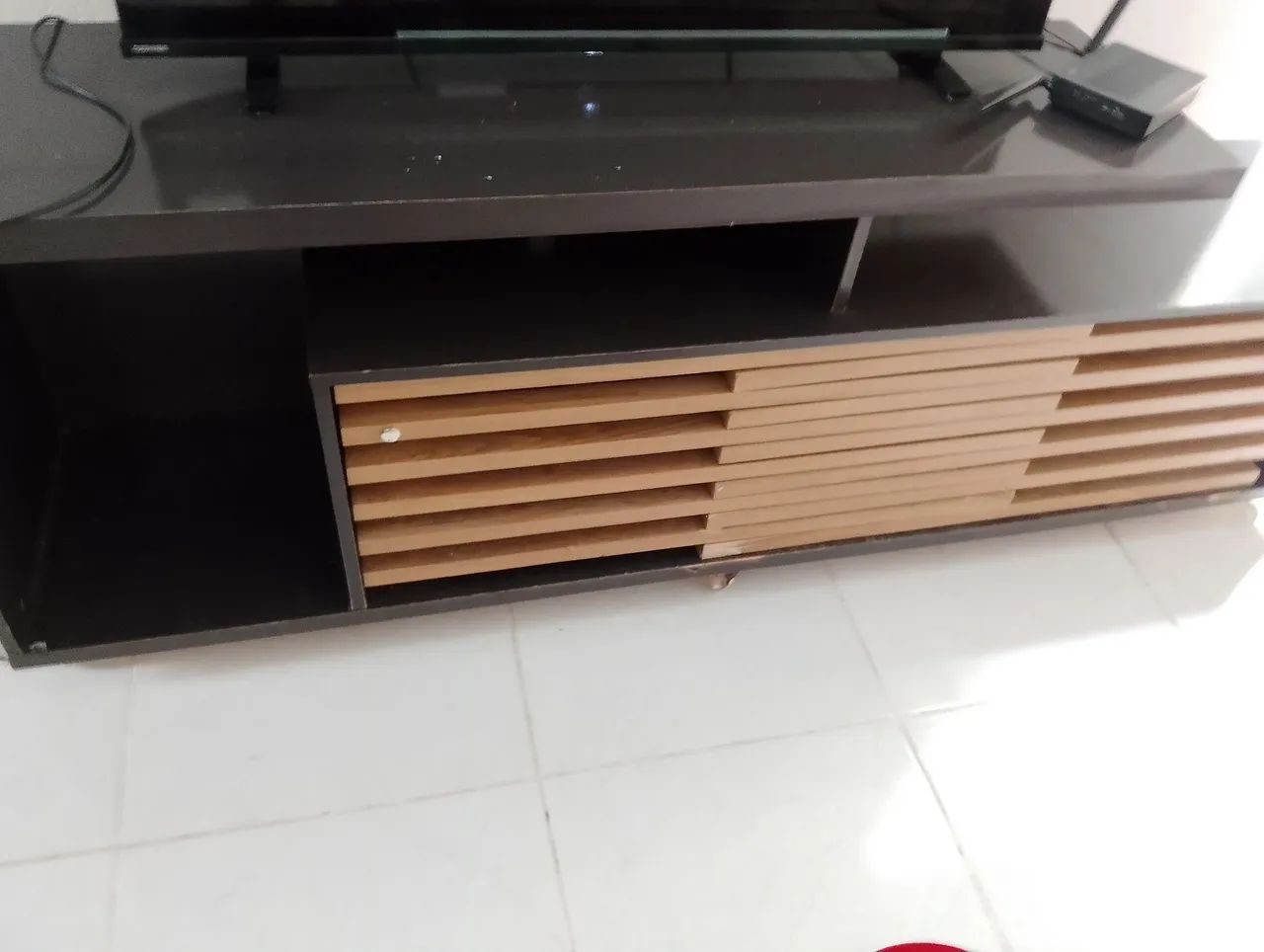 Selling TV stand
