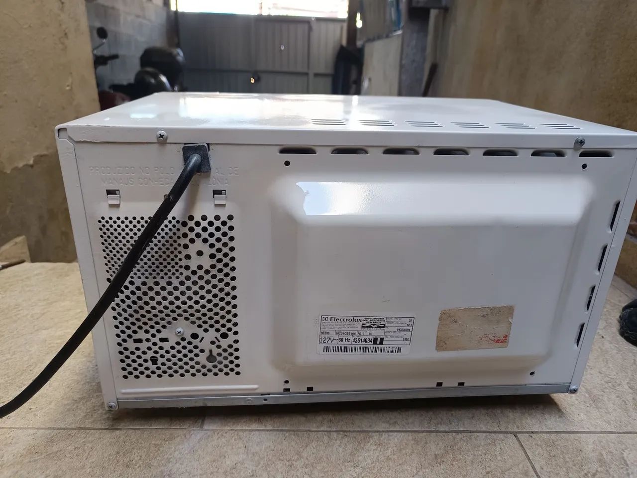 Microondas Eletrolux 20litros 127v - Foto 4