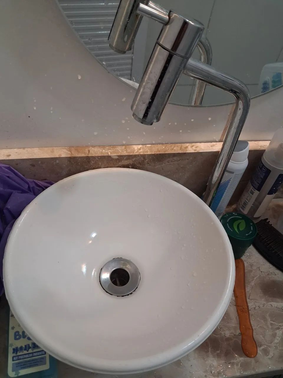 Bombeiro hidráulico e eletricista 