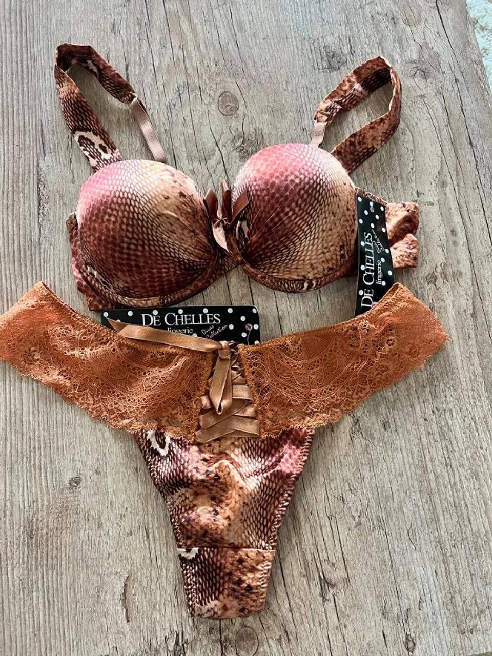 Conjunto lingerie De Chelles  - Foto 2