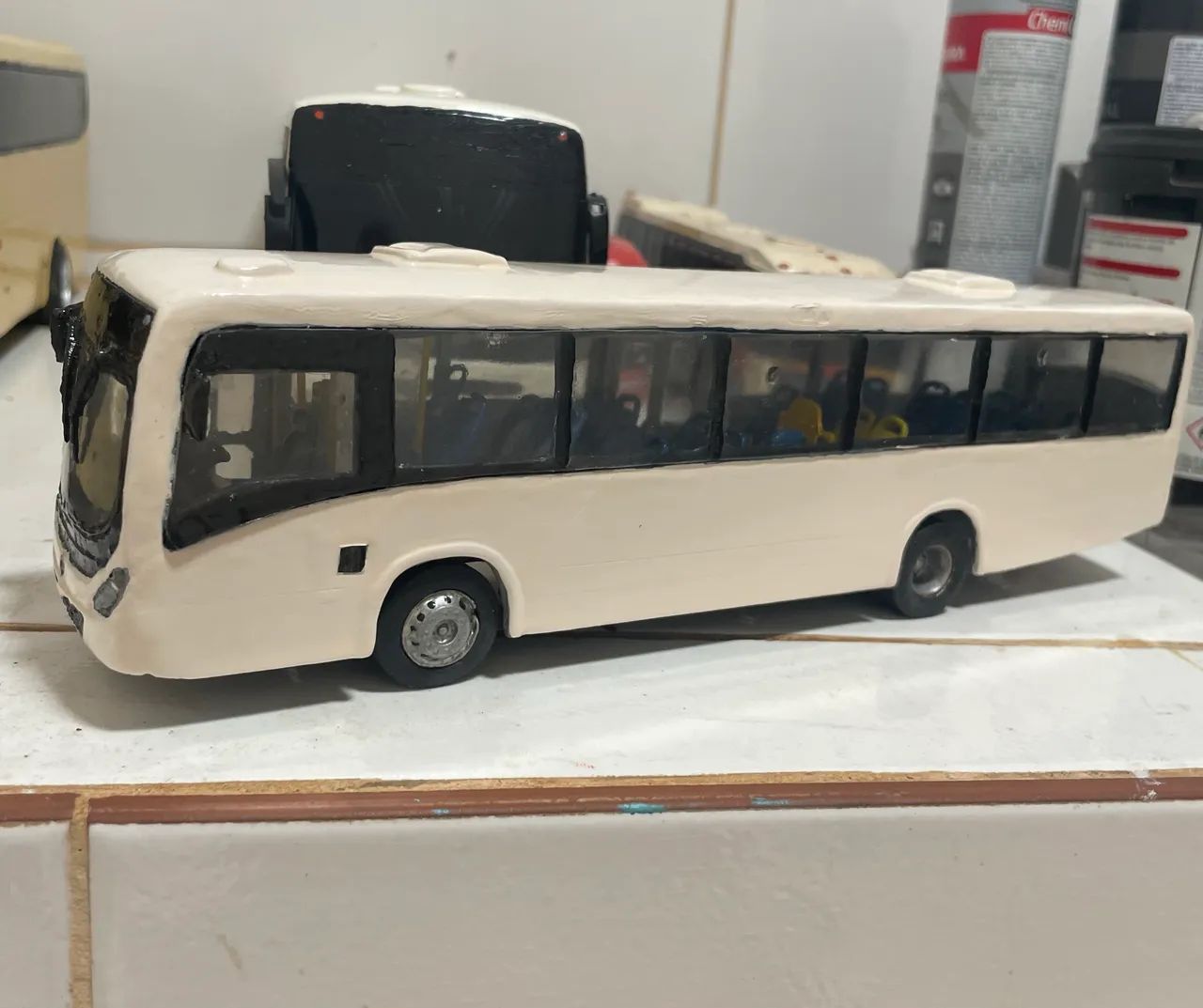 Miniatura ônibus torino 
